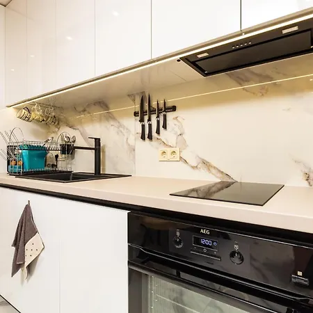 Urban Lux Center Of By Flat Mаnager Apartman