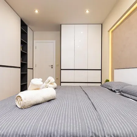 아파트 Urban Lux Center Of By Flat Mаnager